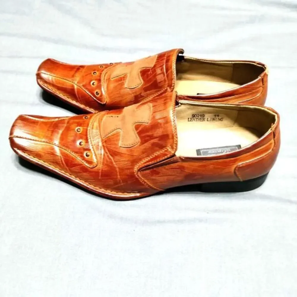 Majestic Men 11M Carmel Brown Cross Emblem Copper Studs Oxford Leather Shoes Y2K